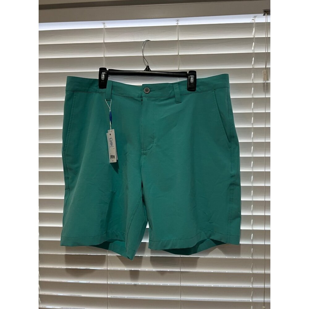 Southern Tide T3 Gulf 9" Performance Short - NWT - 38